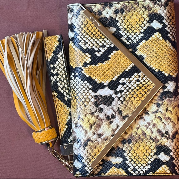 Steve Madden Snakeskin Shoulder Bag in Black, Cream, and Tan - Picture 7 of 11